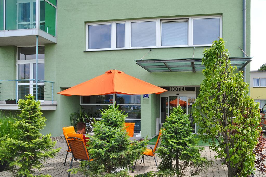 Hotel Imos Prague Extérieur photo